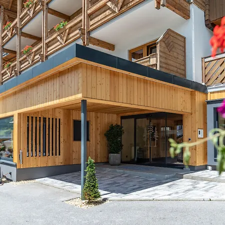 Ferienalm Panorama 4* 斯拉德明